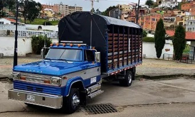 Dodge 300 Modelo 197...
