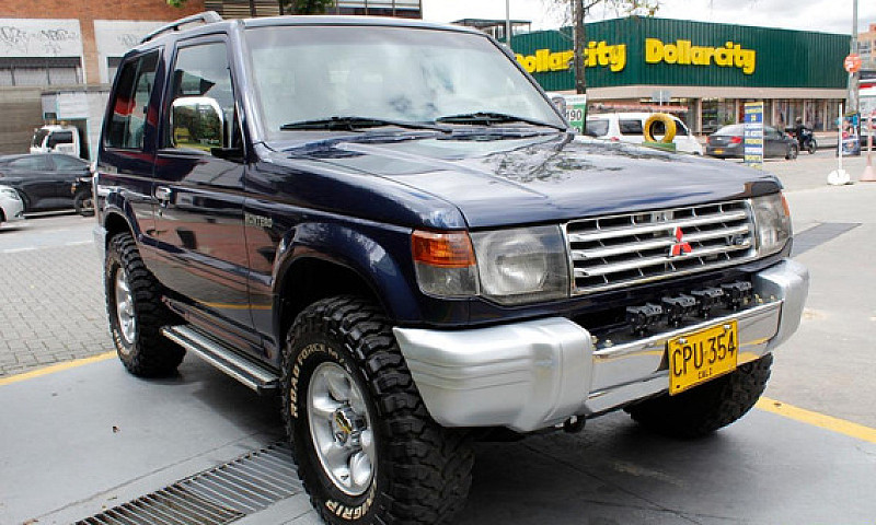 Mitsubishi Montero H...