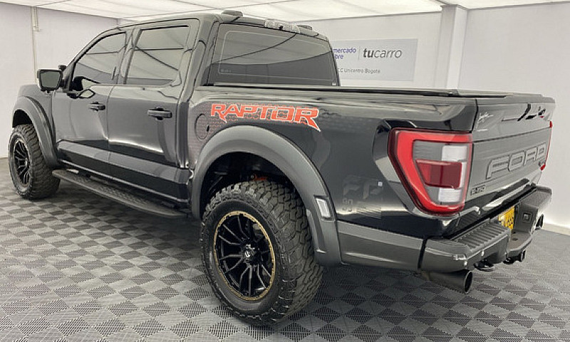 Ford Raptor F-150 3....