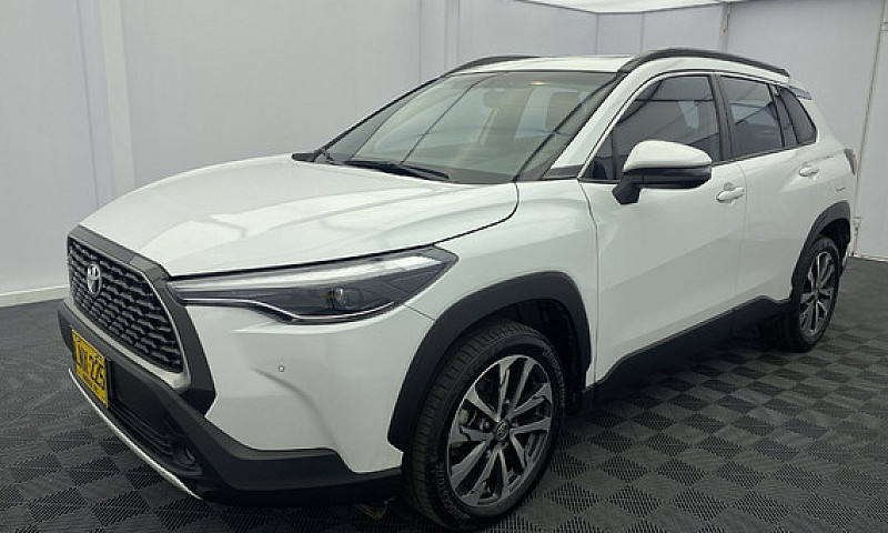 Toyota Corolla Cross...