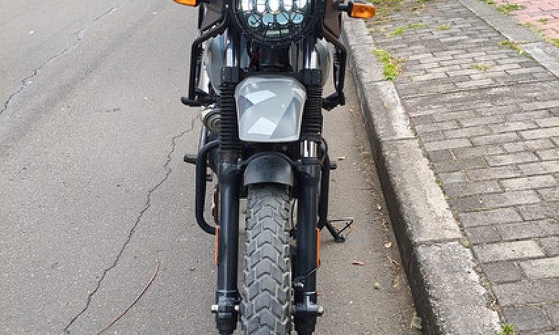 Royal Enfield Himala...