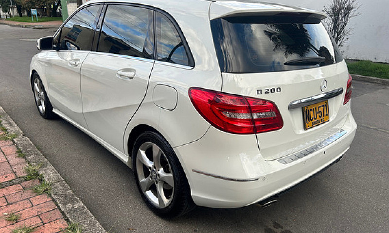 Mercedes-Benz Clase ...