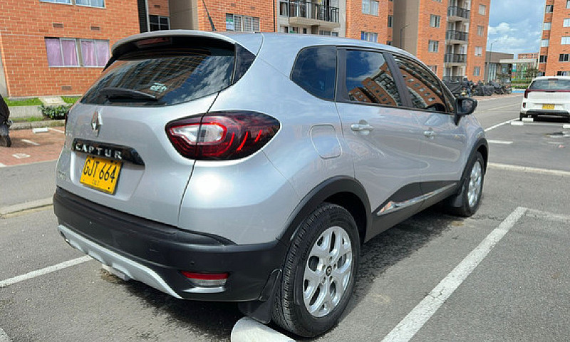 Renault Captur Zen 2...