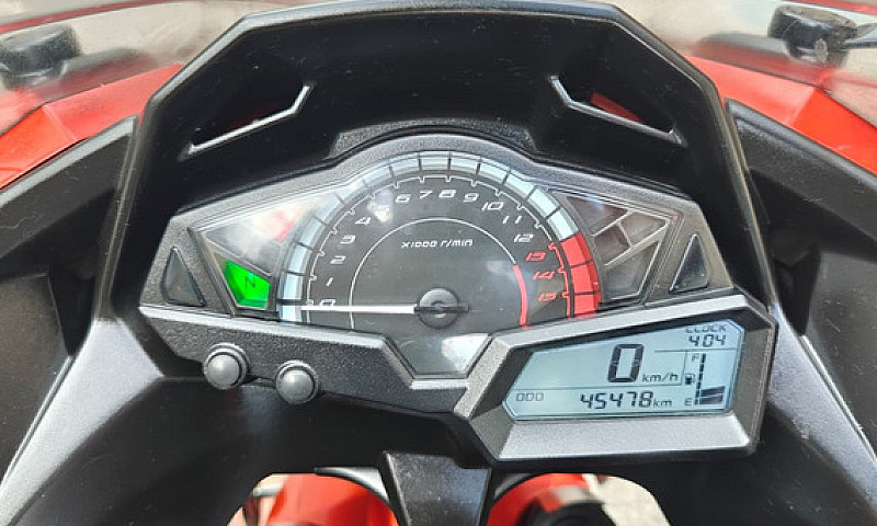 Kawasaki Ninja 300 -...