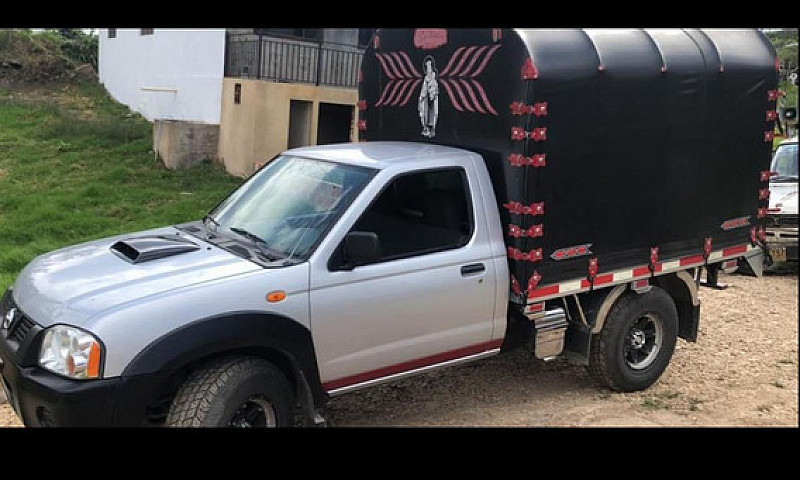 Nissan Frontier D22 ...