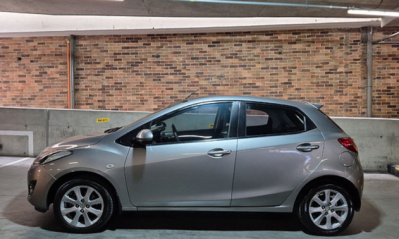 Mazda 2 15Ha1C At...