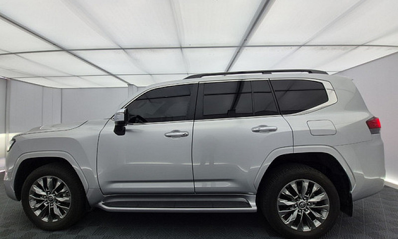 Toyota  Land  Cruise...