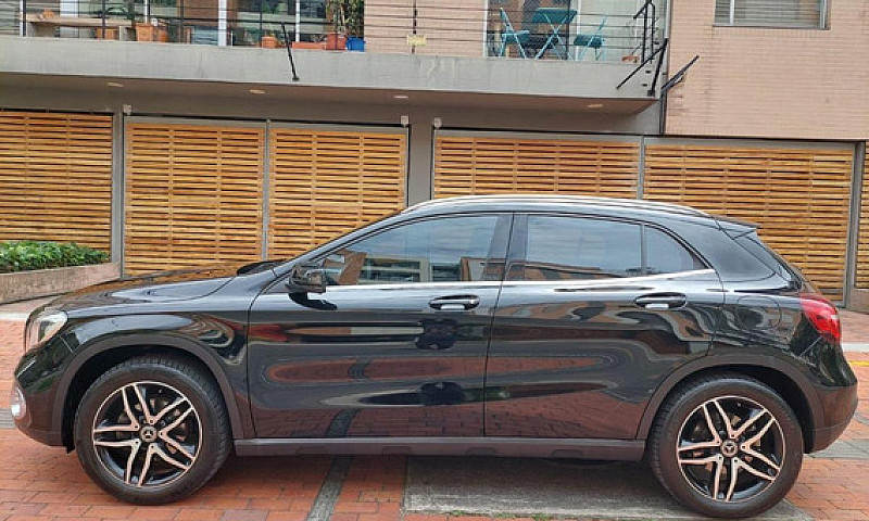 Mercedes-Benz Clase ...