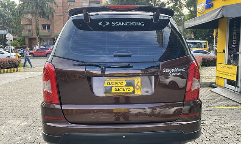 Ssangyong Rexton 2.7...