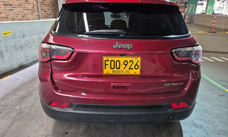 Jeep Compass 2.4...