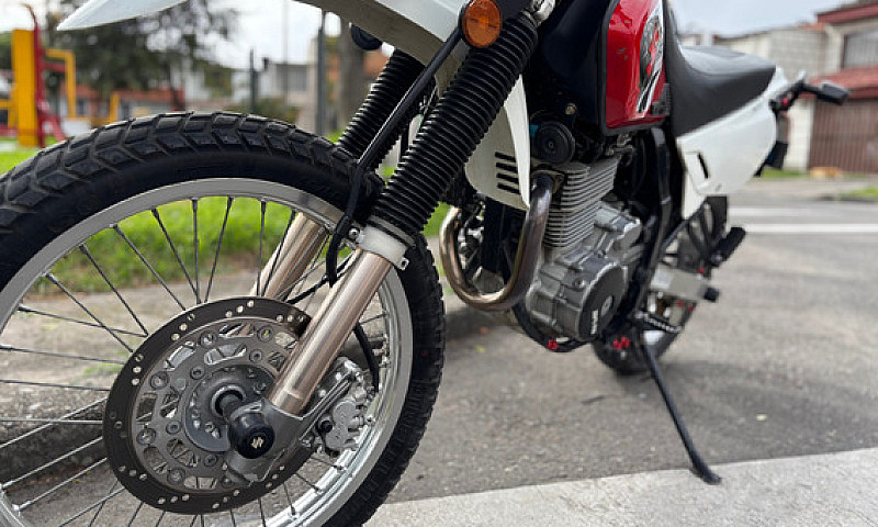 Suzuki Dr 650...