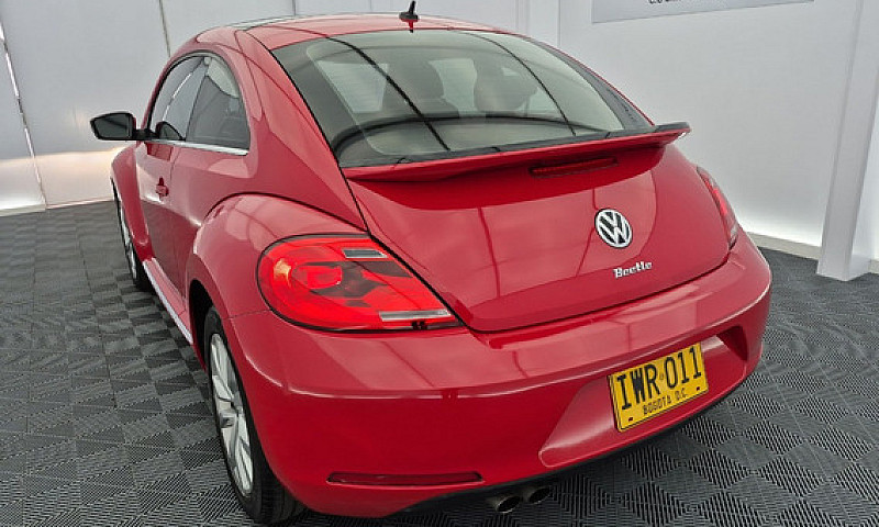 Volkswagen New Beetl...