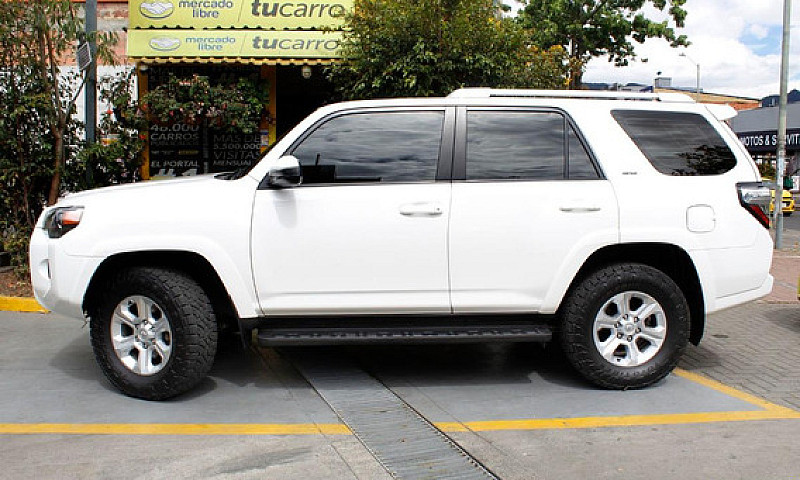 Toyota 4Runner 4.0 S...