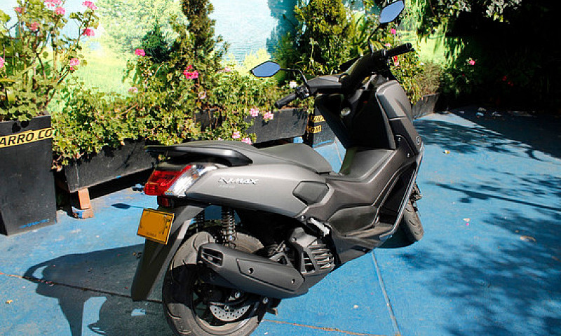 Yamaha N-Max 2021...