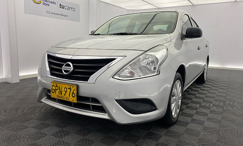 Nissan Versa 1.6 Dri...