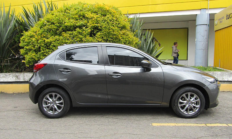 Mazda 2 1.5 Touring ...