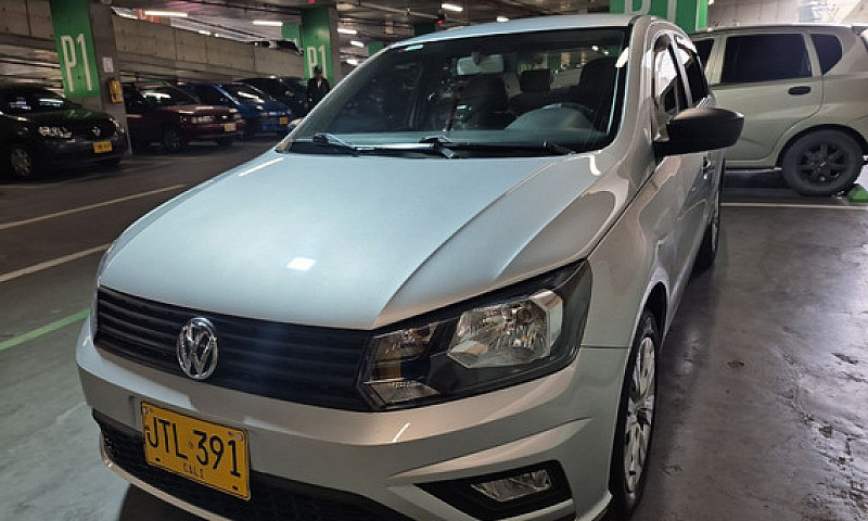 Volkswagen Voyage 1....
