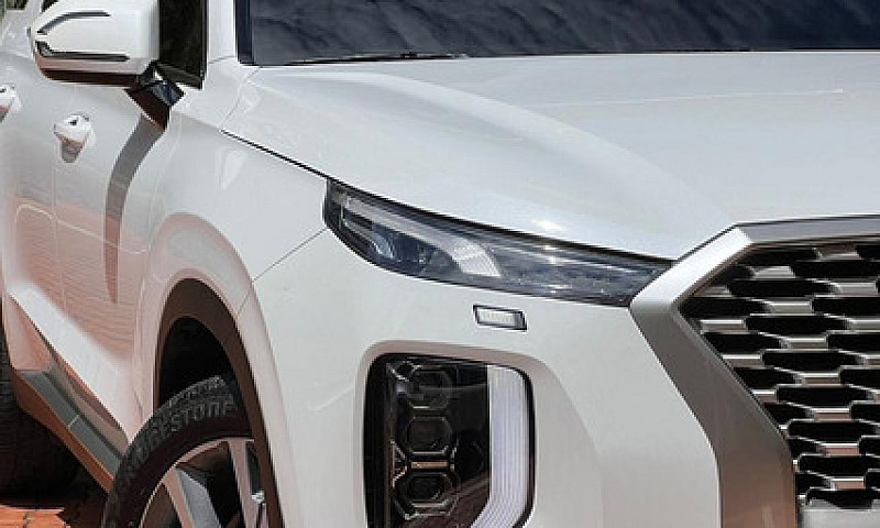 Hyundai Palisade Lim...