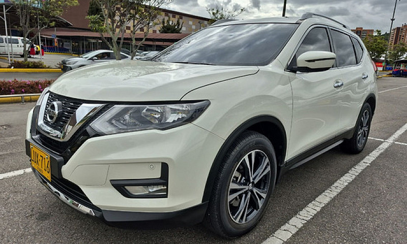 Nissan X-Trail 2.5 T...