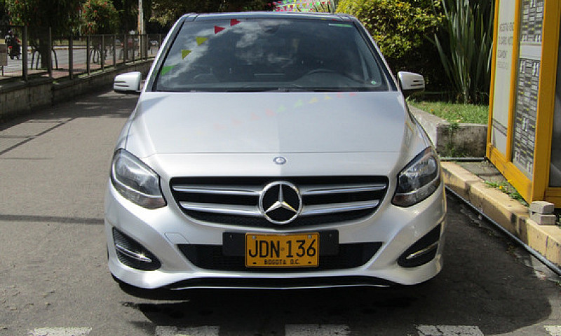 Mercedes-Benz Clase ...
