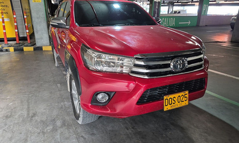 Toyota Hilux 2.0 Srv...