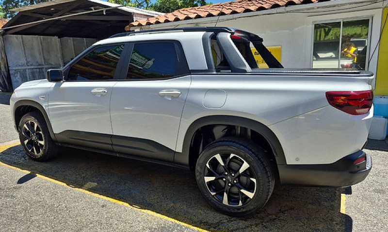 Chevrolet Montana 1....