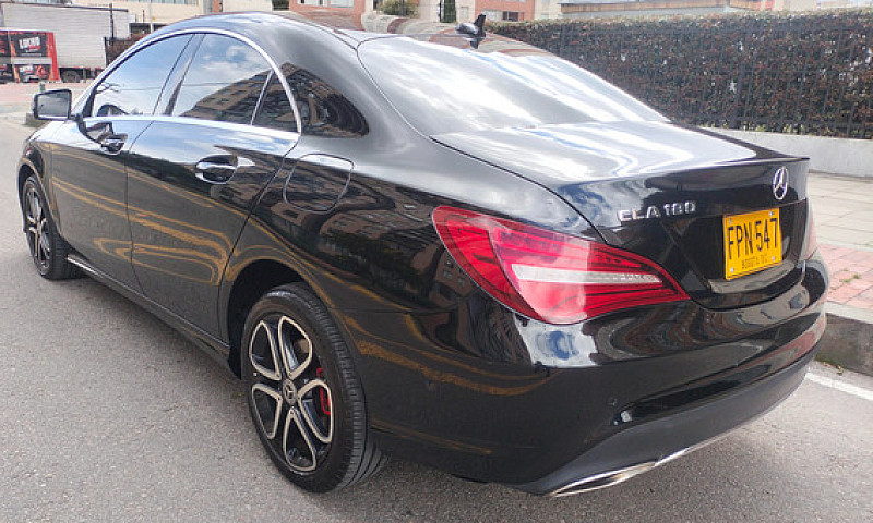 Mercedes-Benz Cla 18...