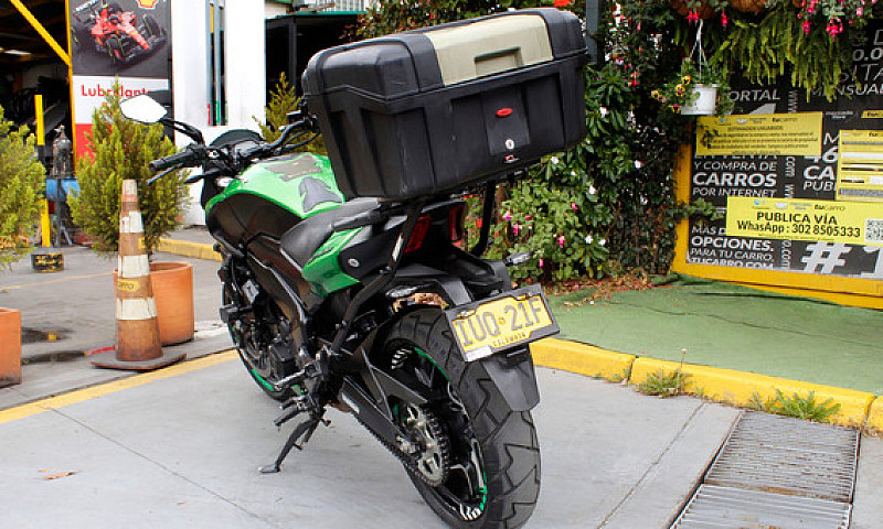 Bajaj Dominar 400 Ug...