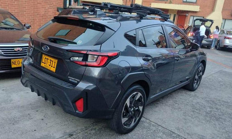 Subaru Cross Trek Li...