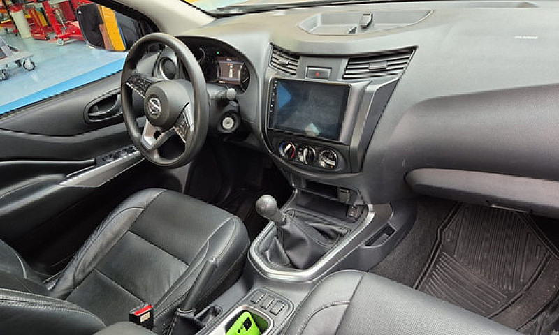 Nissan Frontier 2.5 ...