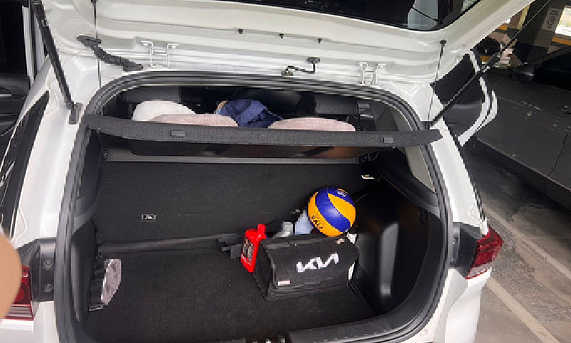 Camioneta Kia Sonet ...