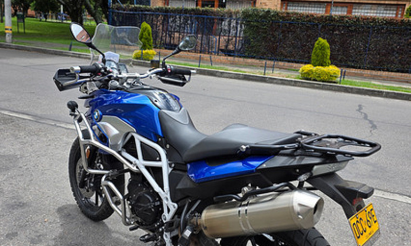 Hermosa Moto Doble P...