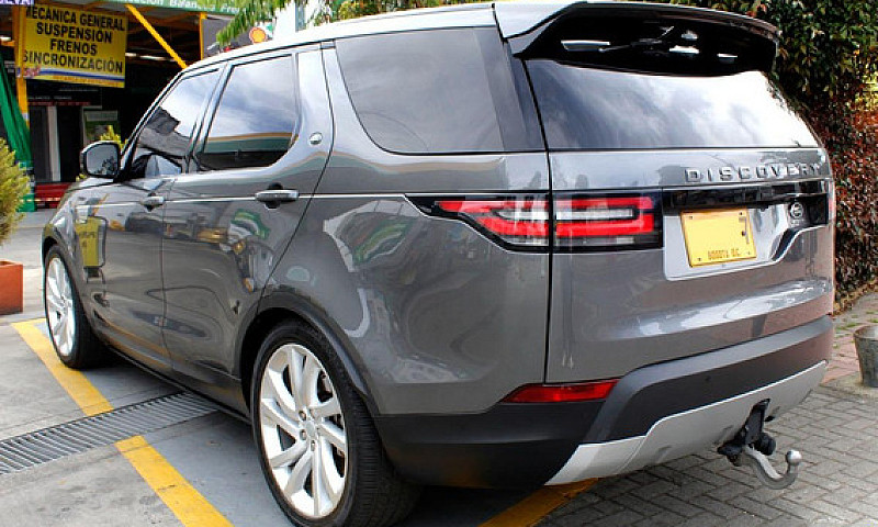 Land Rover Discovery...