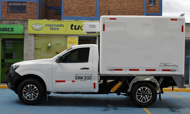 Nissan Frontier 2.5 ...