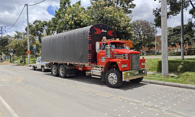 Camion Dodge Cnt 900...