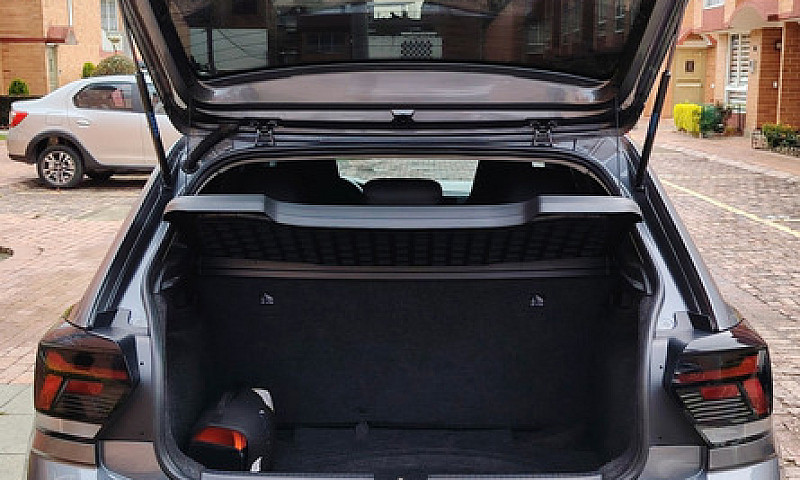 Volkswagen Polo 1.6 ...