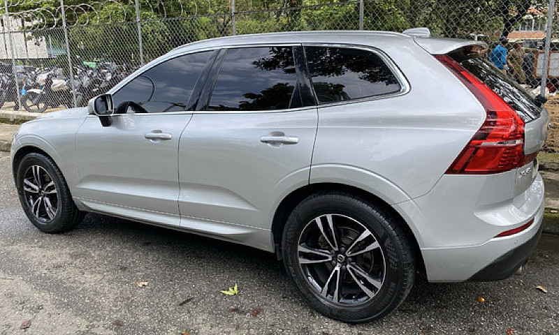 Volvo Xc60 2.0 Momen...