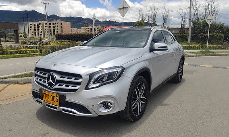 Mercedes-Benz Clase ...