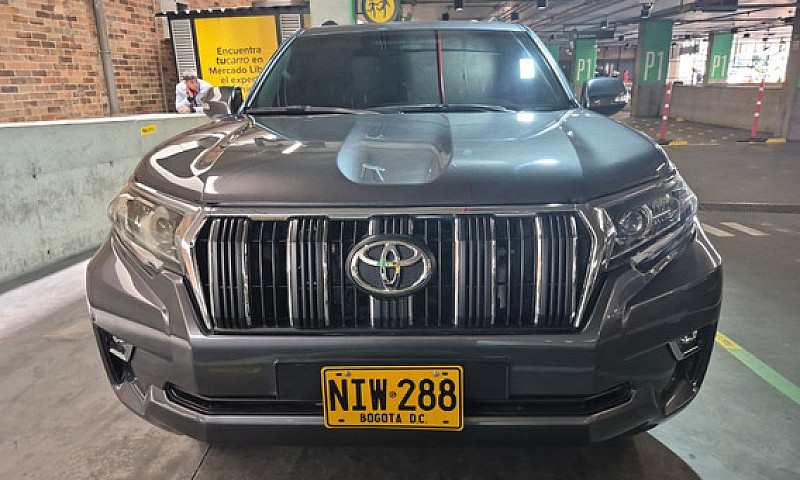 Toyota Prado 2.8 Txl...