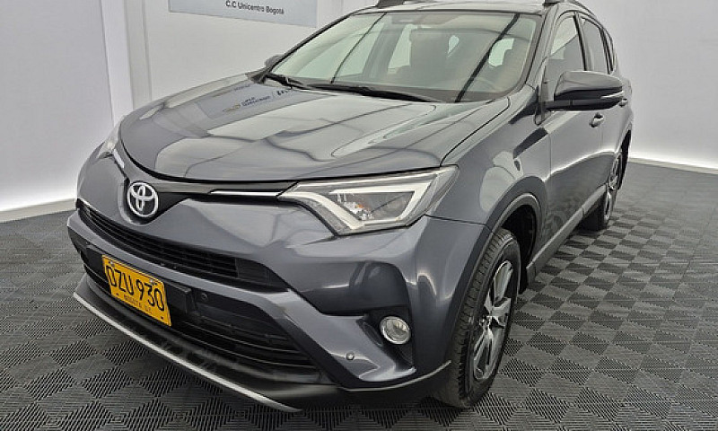 Toyota Rav4 2.0 Stre...