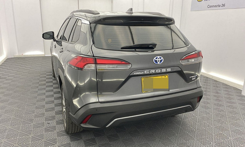 Toyota Corolla Cross...