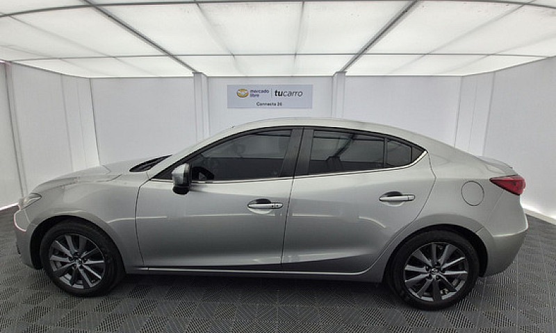 Mazda 3 2.0 Touring ...