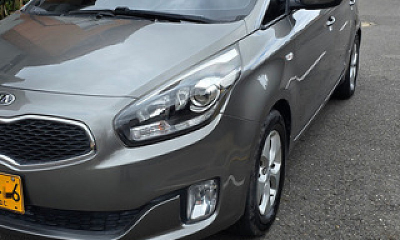 Kia Carens 2.0 Suv E...