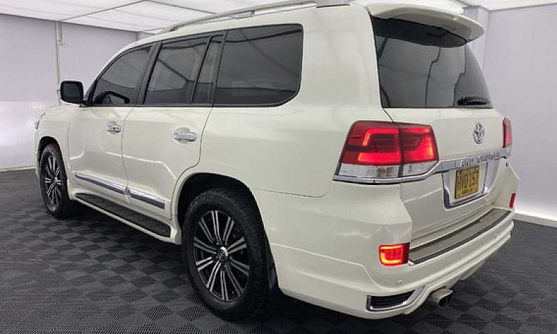 Toyota Land Cruiser ...