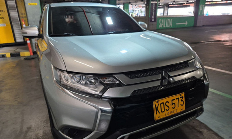 Mitsubishi Outlander...