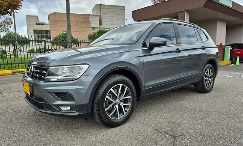 Volkswagen Tiguan Al...