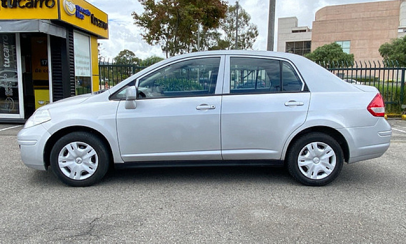 Nissan Tiida 1.8 Mii...