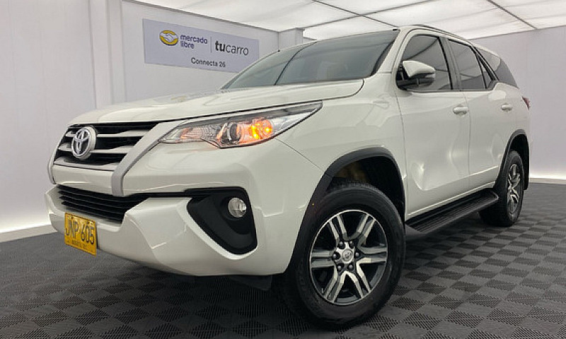Toyota Fortuner 2.4 ...