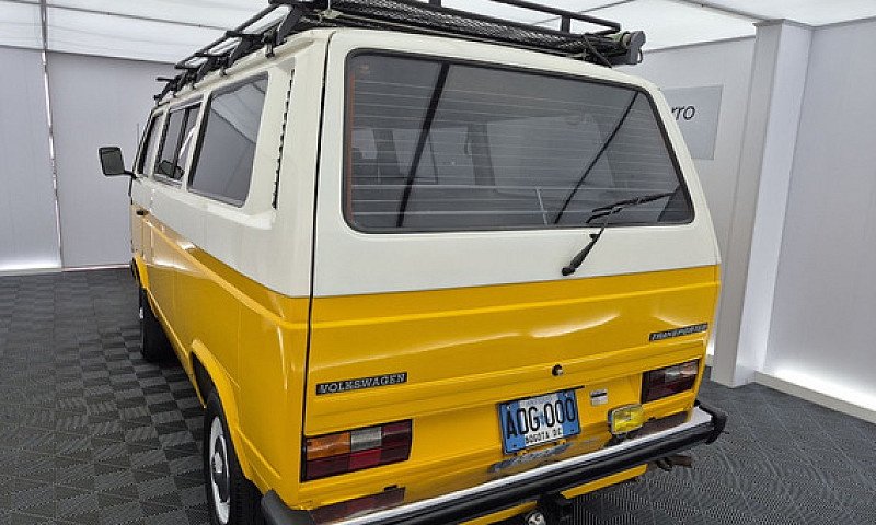 Volkswagen Kombi ...
