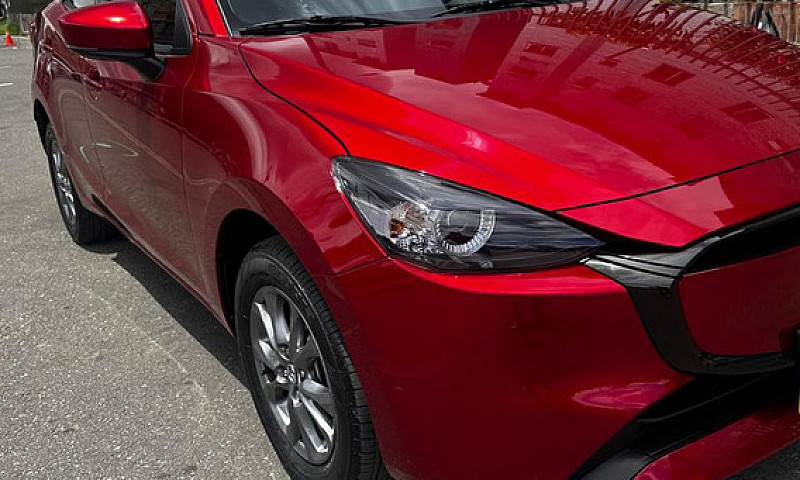 Mazda 2 2026 1.5 Sed...